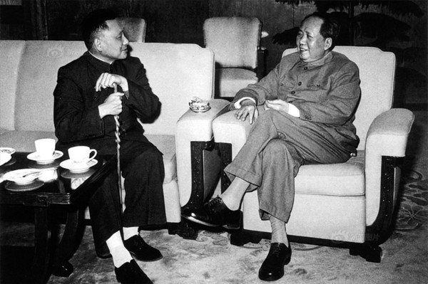 毛泽东晚年对邓小平、华国锋的惊人预言